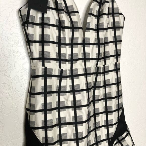 NBD Daylight Bliss black white plaid plunge neck flounce skirt mini dress NWT - Picture 4 of 16